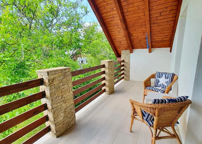 Balaton Breeze - Biro Tours 45 *